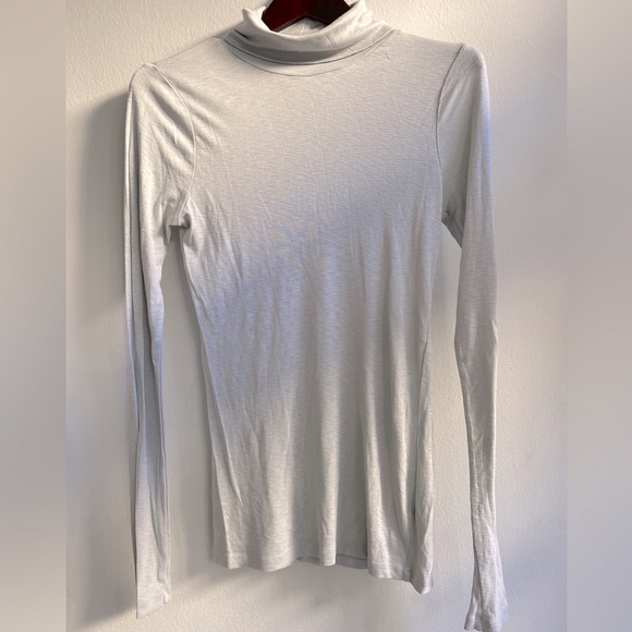 Michael Stars Turtleneck - Picture 1 of 5